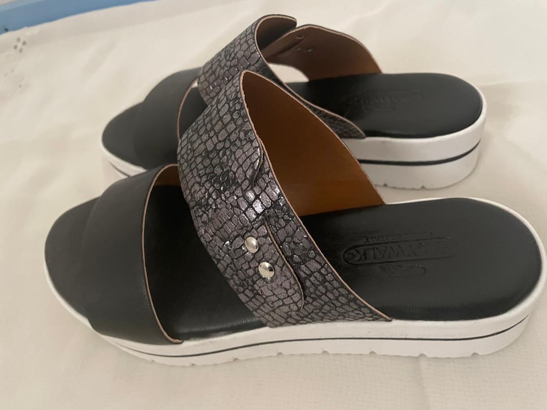 Black/Canna D.FUC Slippers